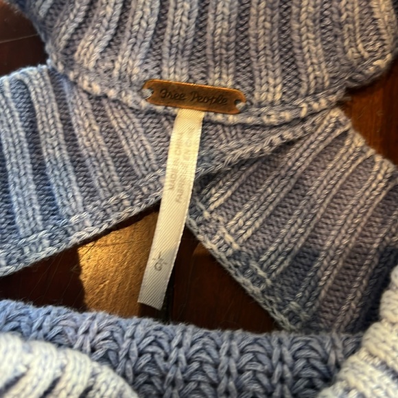 Free People Size L Half Moon Bay Sweater - Picture 5 of 5